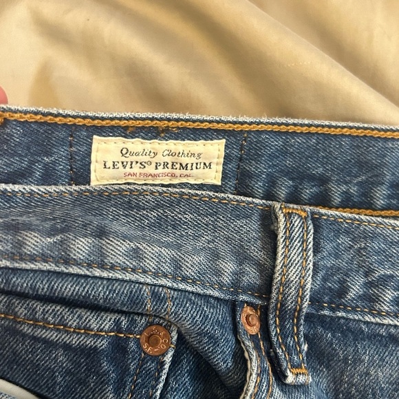 Levi’s Premium Denim Button Fly Wedgie Jean - Picture 4 of 10